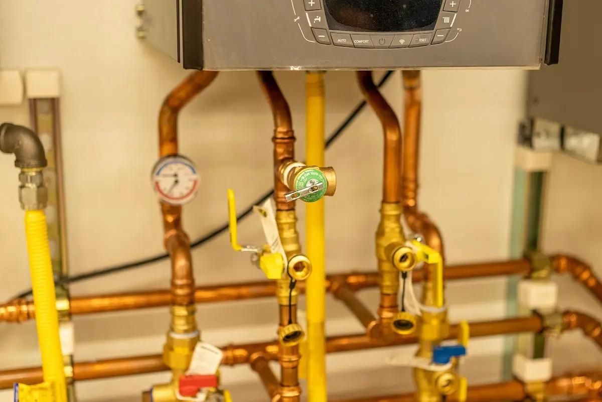 Licensed technician providing Pipe Repair for a homeowner in Golden Gate